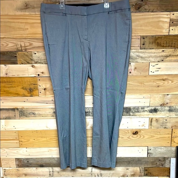 Lane Bryant size 26 Regular Gray Lightweight Trousers with Comfort Waistband - Picture 1 of 12